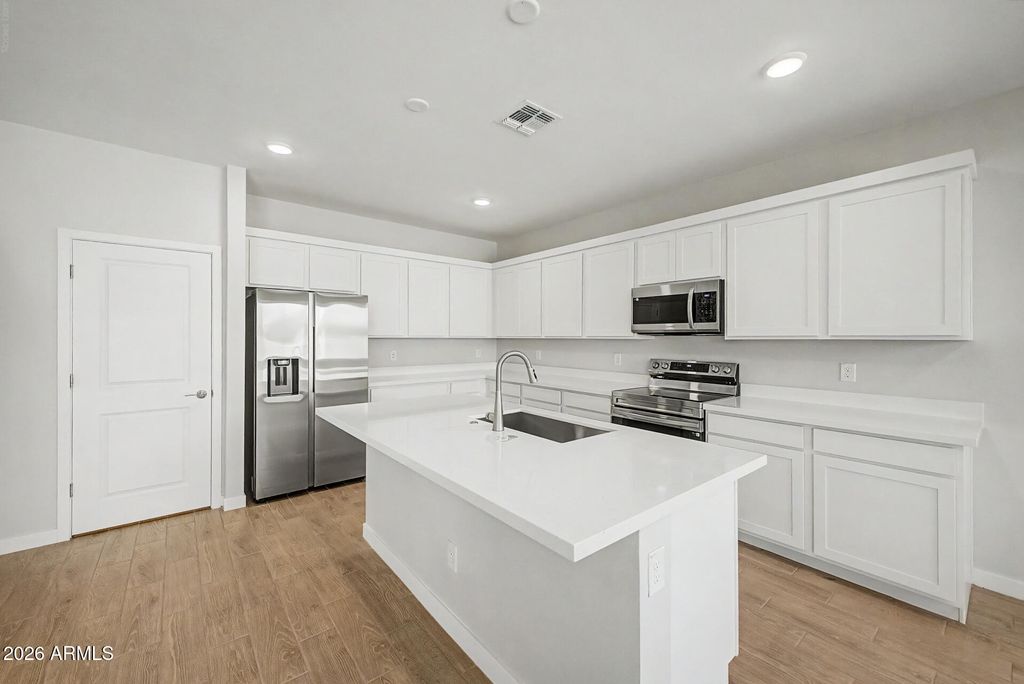 7244 E HACKAMORE Lane, San Tan Valley, AZ 85143 — photo 4