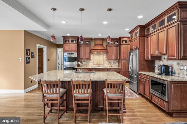 3 S LAKESIDE DR W, Medford, NJ 08055