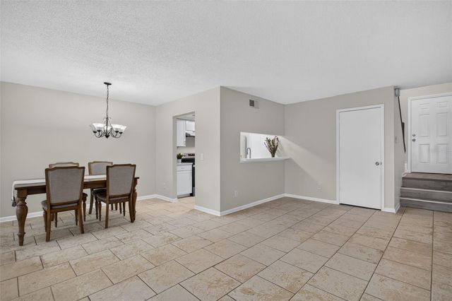 1316 MOUNTAINVIEW, Tampa, FL 33612