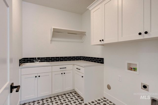 7655 W Meltwater Ln, Eagle, ID 83616