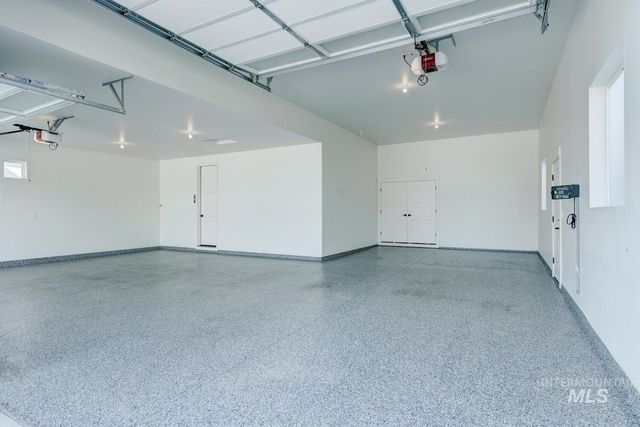 7655 W Meltwater Ln, Eagle, ID 83616