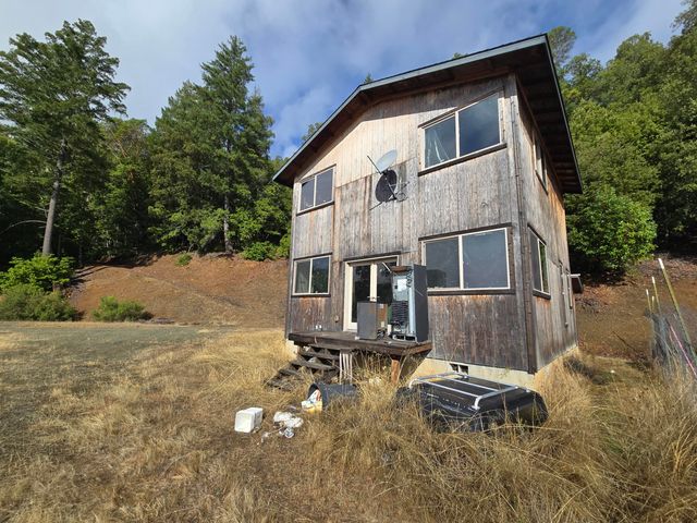 00 Reed Loop Road, Garberville, CA 95542