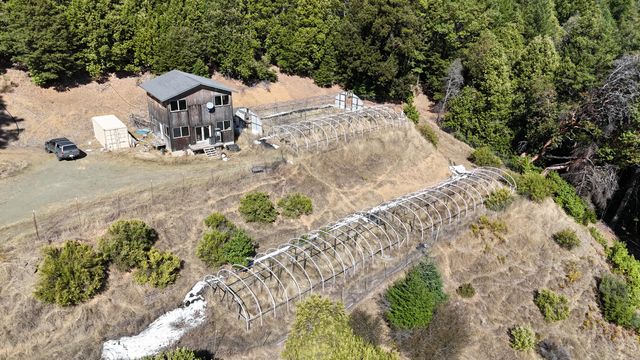 00 Reed Loop Road, Garberville, CA 95542