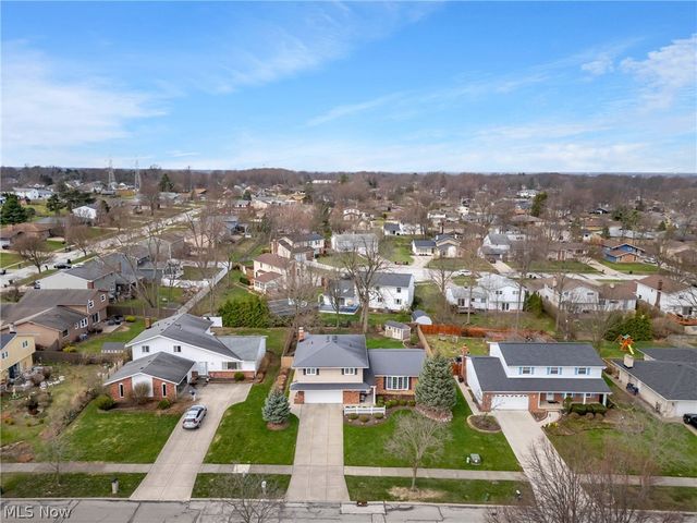 7712 Gerald Drive, Middleburg Heights, OH 44130