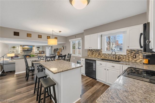 7712 Gerald Drive, Middleburg Heights, OH 44130