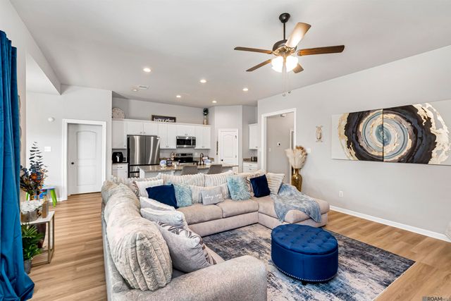 28363 Merrimack Dr, Denham Springs, LA 70726