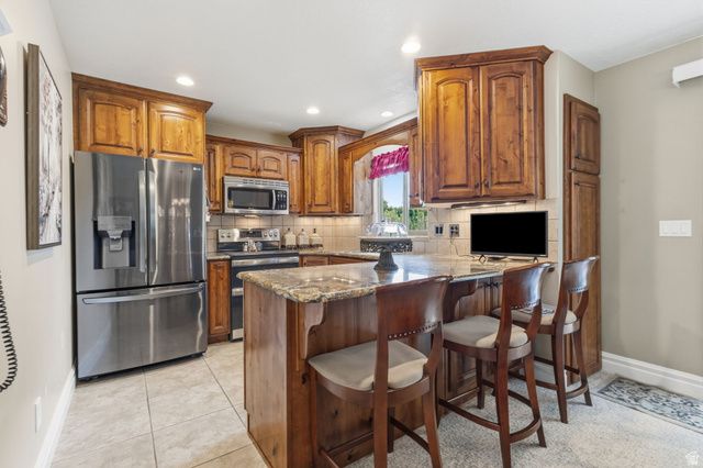 264 N 1500 E, Layton, UT 84040