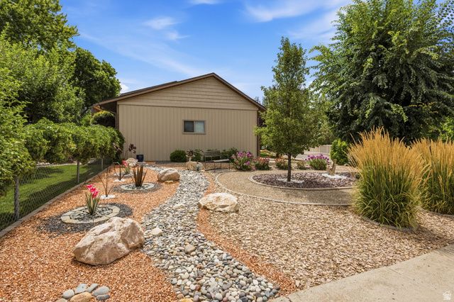 264 N 1500 E, Layton, UT 84040