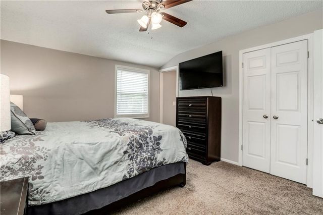 9132 DARNELL Street, Lenexa, KS 66215