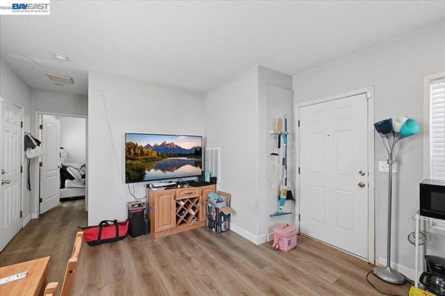 2399 E 14th Street, San Leandro, CA 94577