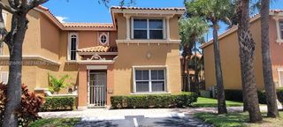 8545 NW 140th St 1101, Miami Lakes, FL 33016