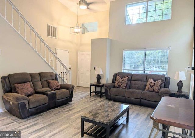 5071 Donnell Way, Decatur, GA 30035