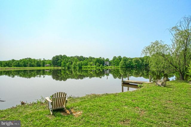 38045 DAWSON GAP LN, Hillsboro, VA 20132