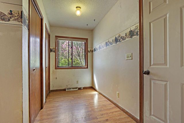 N1420 Cedar ROAD, Genoa City, WI 53128