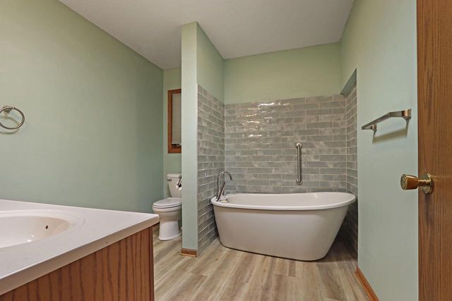N1420 Cedar ROAD, Genoa City, WI 53128