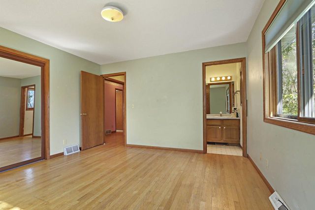 N1420 Cedar ROAD, Genoa City, WI 53128