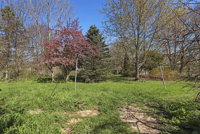 N1420 Cedar ROAD, Genoa City, WI 53128