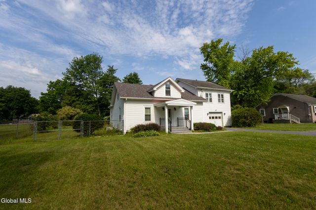 595 Gansevoort Road, Moreau, NY 12803