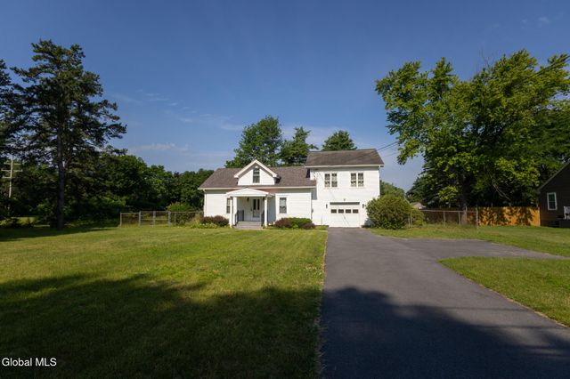595 Gansevoort Road, Moreau, NY 12803
