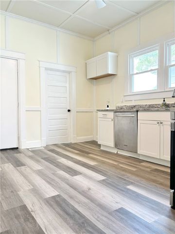 208 Hampton Street, Iva, SC 29655