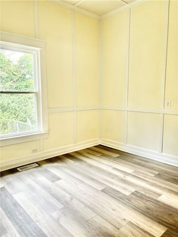 208 Hampton Street, Iva, SC 29655