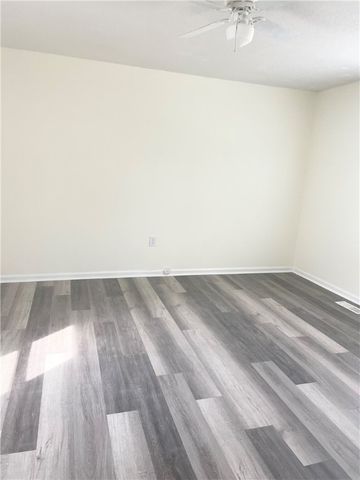 208 Hampton Street, Iva, SC 29655