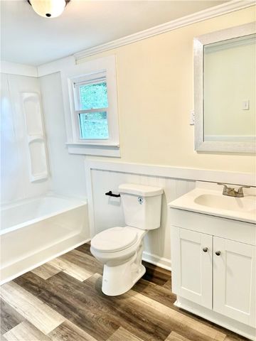 208 Hampton Street, Iva, SC 29655