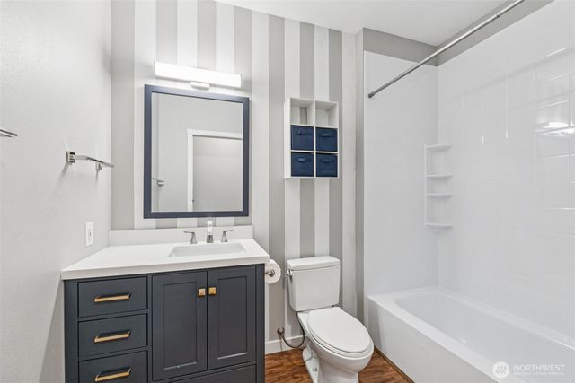 17214 Snohomish Avenue, Snohomish, WA 98296