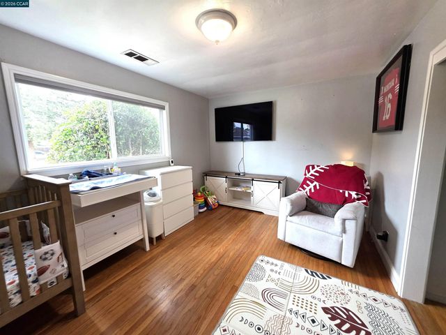 2068 Revere Dr, Concord, CA 94520