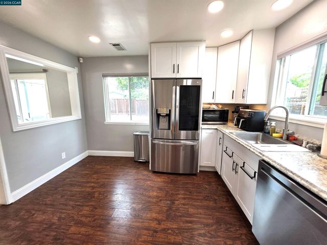 2068 Revere Dr, Concord, CA 94520