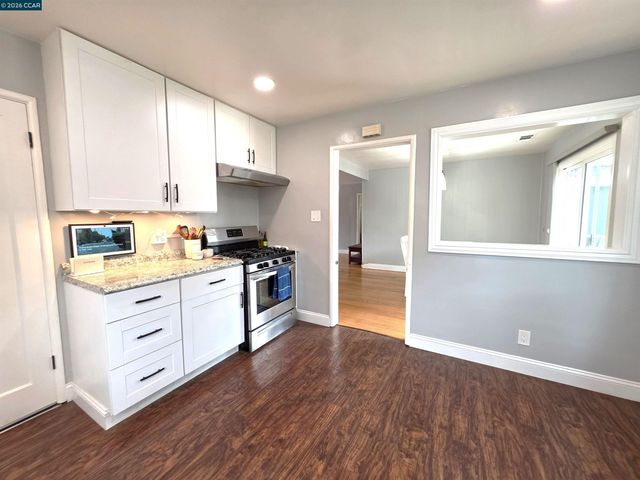 2068 Revere Dr, Concord, CA 94520