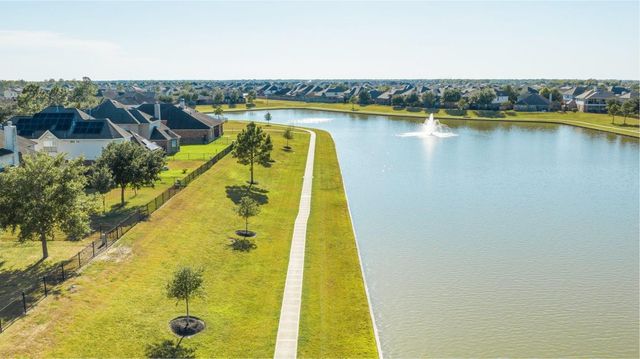 2511 Night Emerald Drive, Rosharon, TX 77583