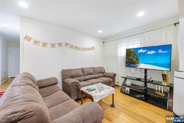 698 Fairview Avenue, Fairview, NJ 07022