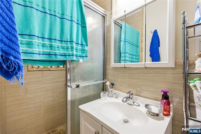 698 Fairview Avenue, Fairview, NJ 07022