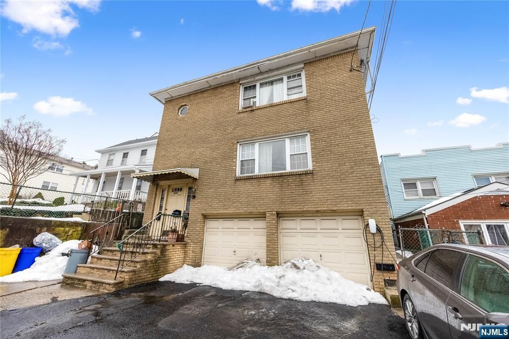 698 Fairview Avenue, Fairview, NJ 07022