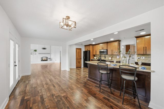 79 Summers Wind Street, Conroe, TX 77356