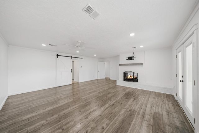 79 Summers Wind Street, Conroe, TX 77356