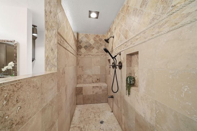 79 Summers Wind Street, Conroe, TX 77356