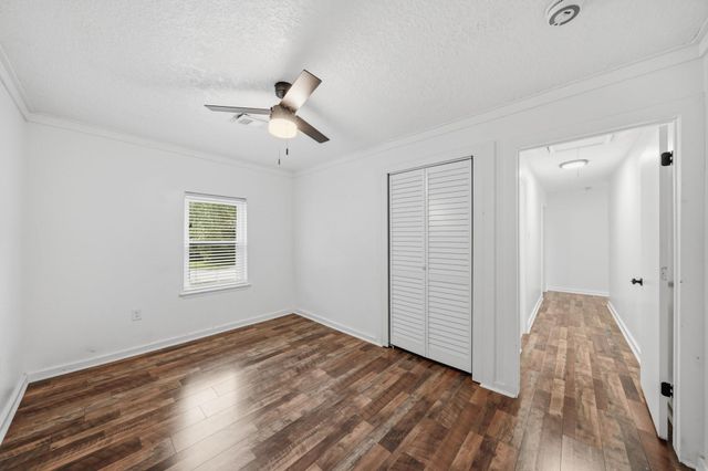79 Summers Wind Street, Conroe, TX 77356