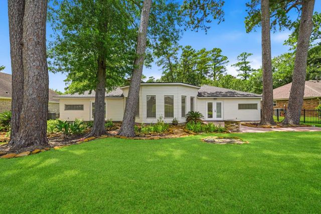79 Summers Wind Street, Conroe, TX 77356