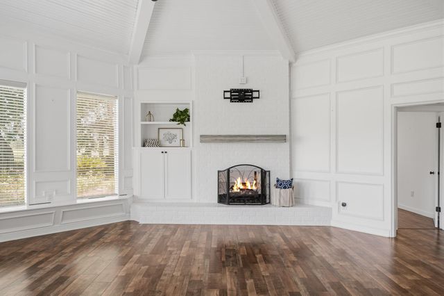 79 Summers Wind Street, Conroe, TX 77356