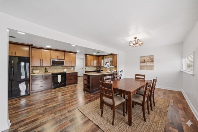 79 Summers Wind Street, Conroe, TX 77356