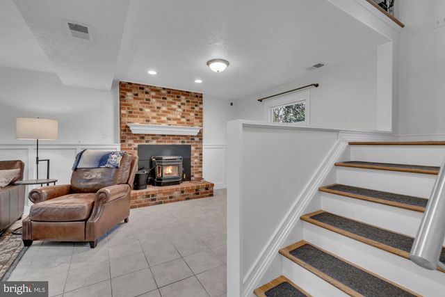 884 WILLYS DR, Arnold, MD 21012