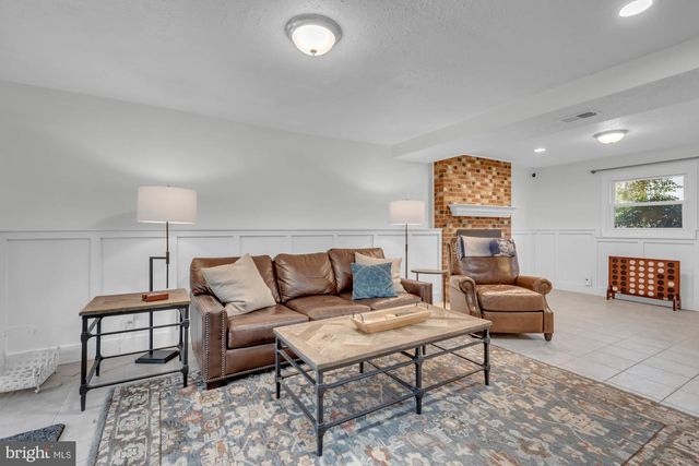 884 WILLYS DR, Arnold, MD 21012