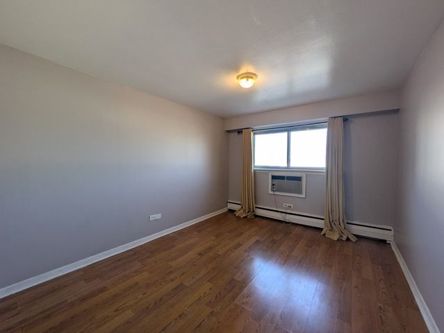 7540 N RIDGE Boulevard 2C, Chicago, IL 60645