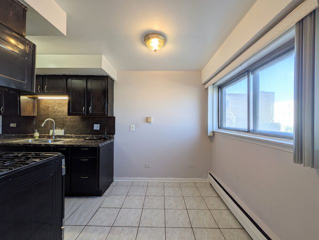 7540 N RIDGE Boulevard 2C, Chicago, IL 60645