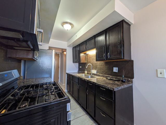 7540 N RIDGE Boulevard 2C, Chicago, IL 60645