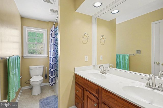 50 ANGELA LN, York, PA 17402