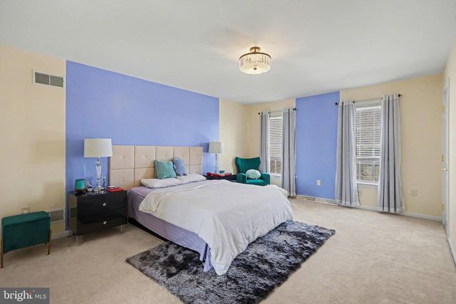 50 ANGELA LN, York, PA 17402