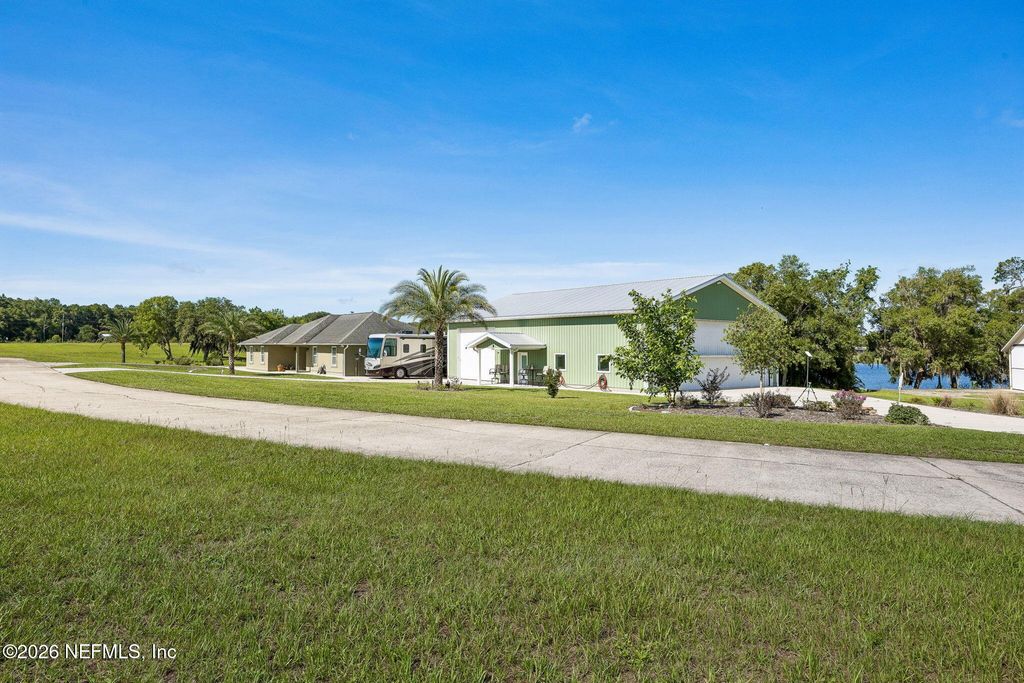 107 EAGLES NEST Lane, Crescent City, FL 32112